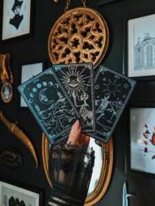 Tarot Readings for Understanding Personal Dynamics 